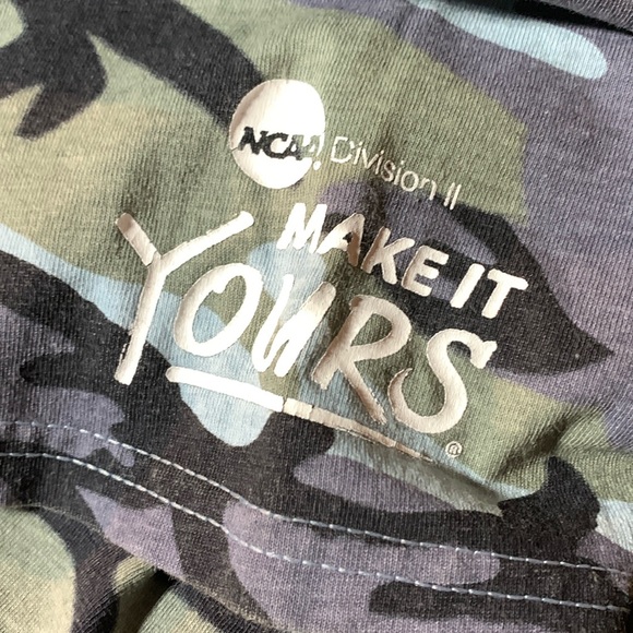 YIW-women’s blue/gray camo ‘MAKE A DIFFERENCE’ short sleeve graphic tee-shirt - Picture 6 of 9